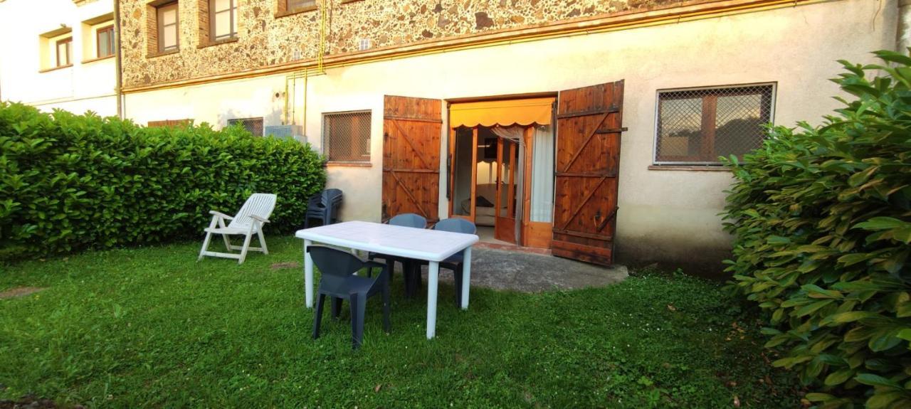 Apartaments Les Voltes Пресес Экстерьер фото