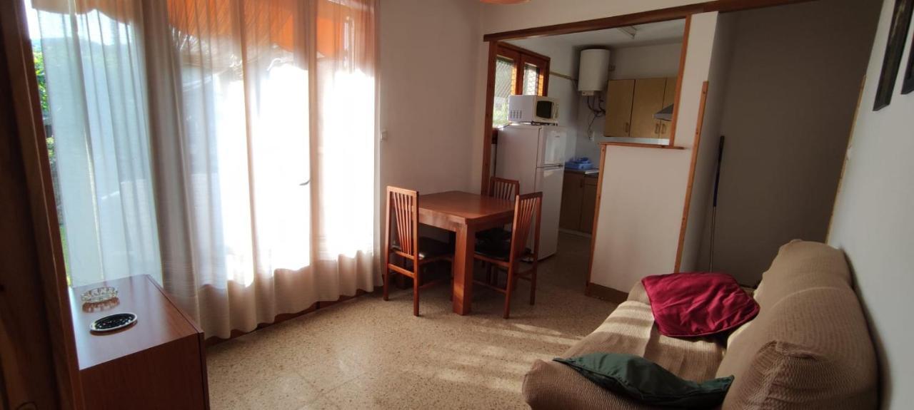 Apartaments Les Voltes Пресес Экстерьер фото